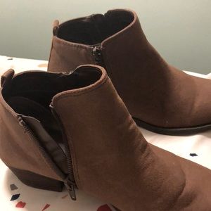 Ankle boots